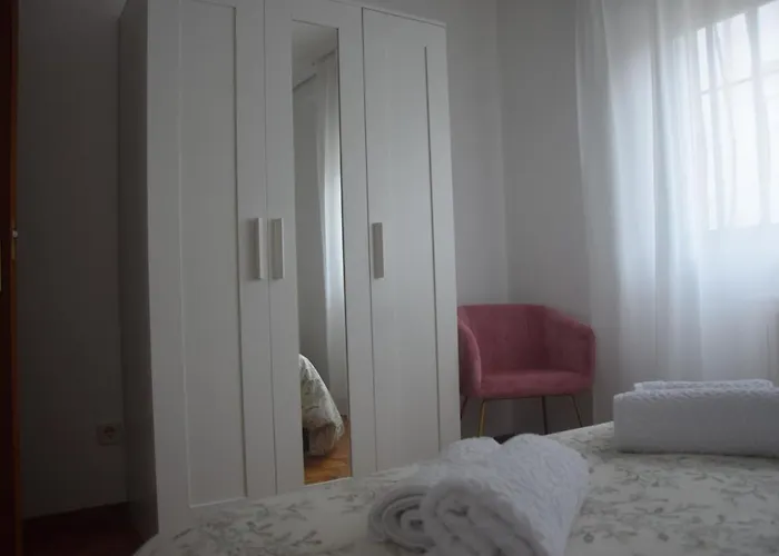 Casa En Chapela, Con Vistas A La Ria De *