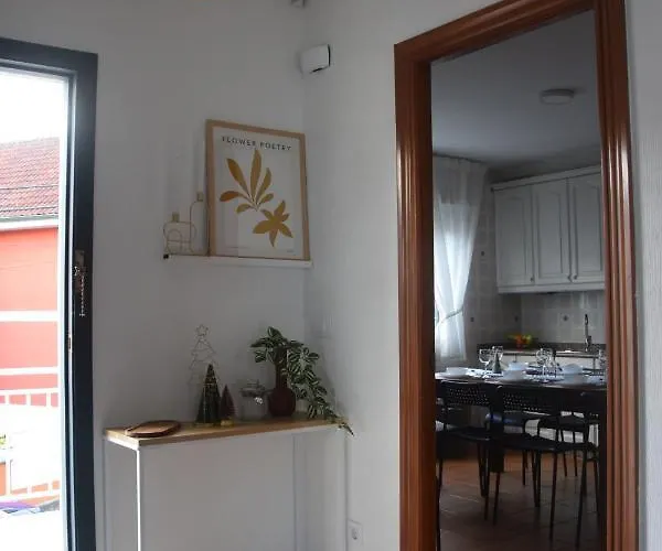 Casa En Chapela, Con Vistas A La Ria De